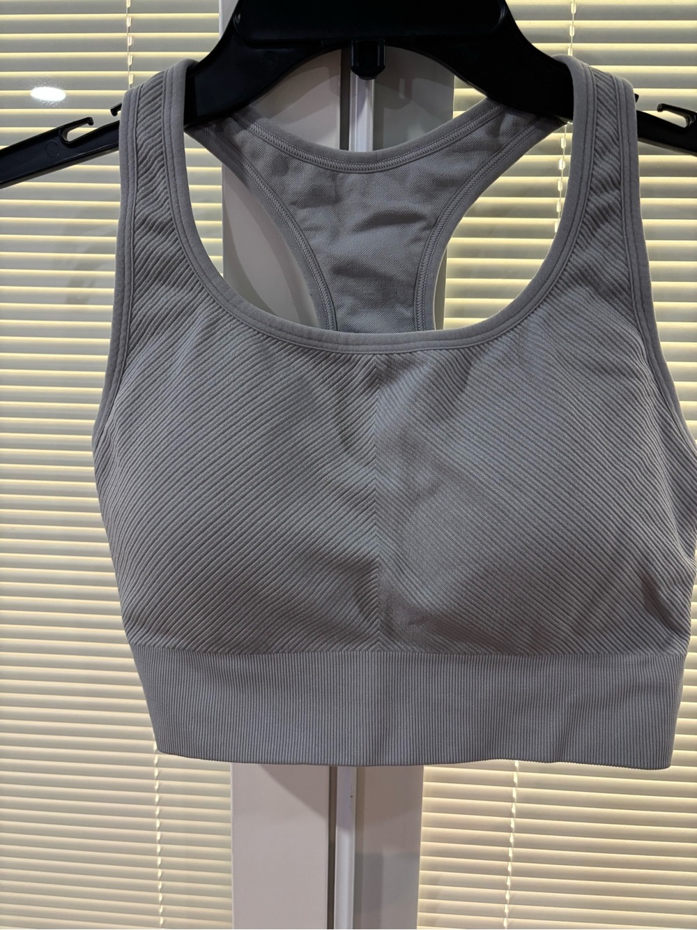 2 Seamless Racerback Sports Bras  - Light Gray and dark gray